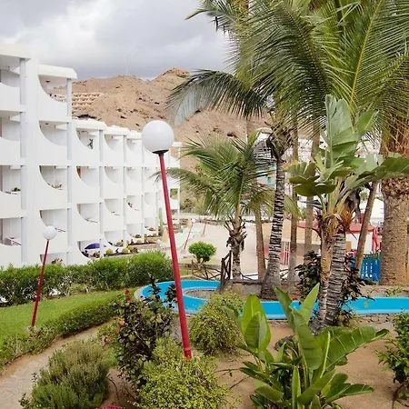 Peach & Playa Del Cura (Gran Canaria)